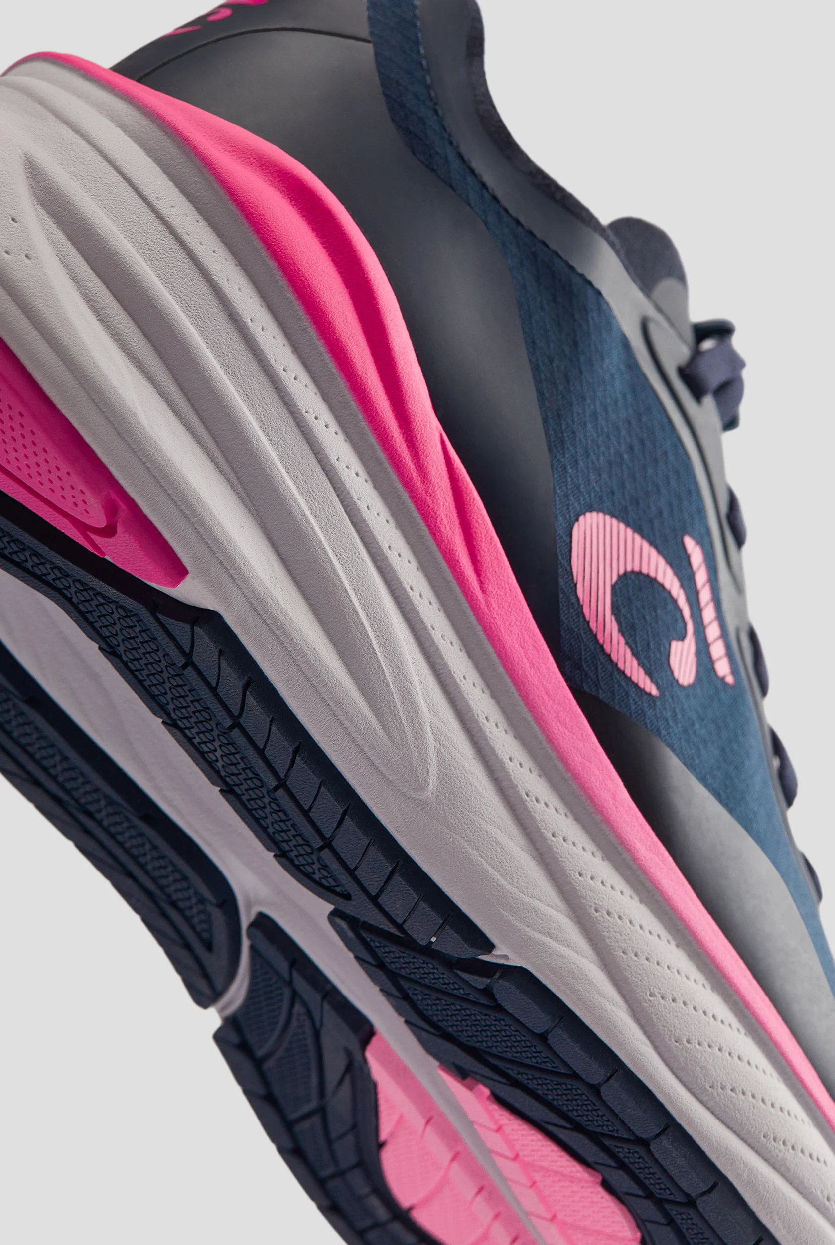 Clove Women's Supercush™ Alto Navy / Pink / White Athletic Lace up Shoe