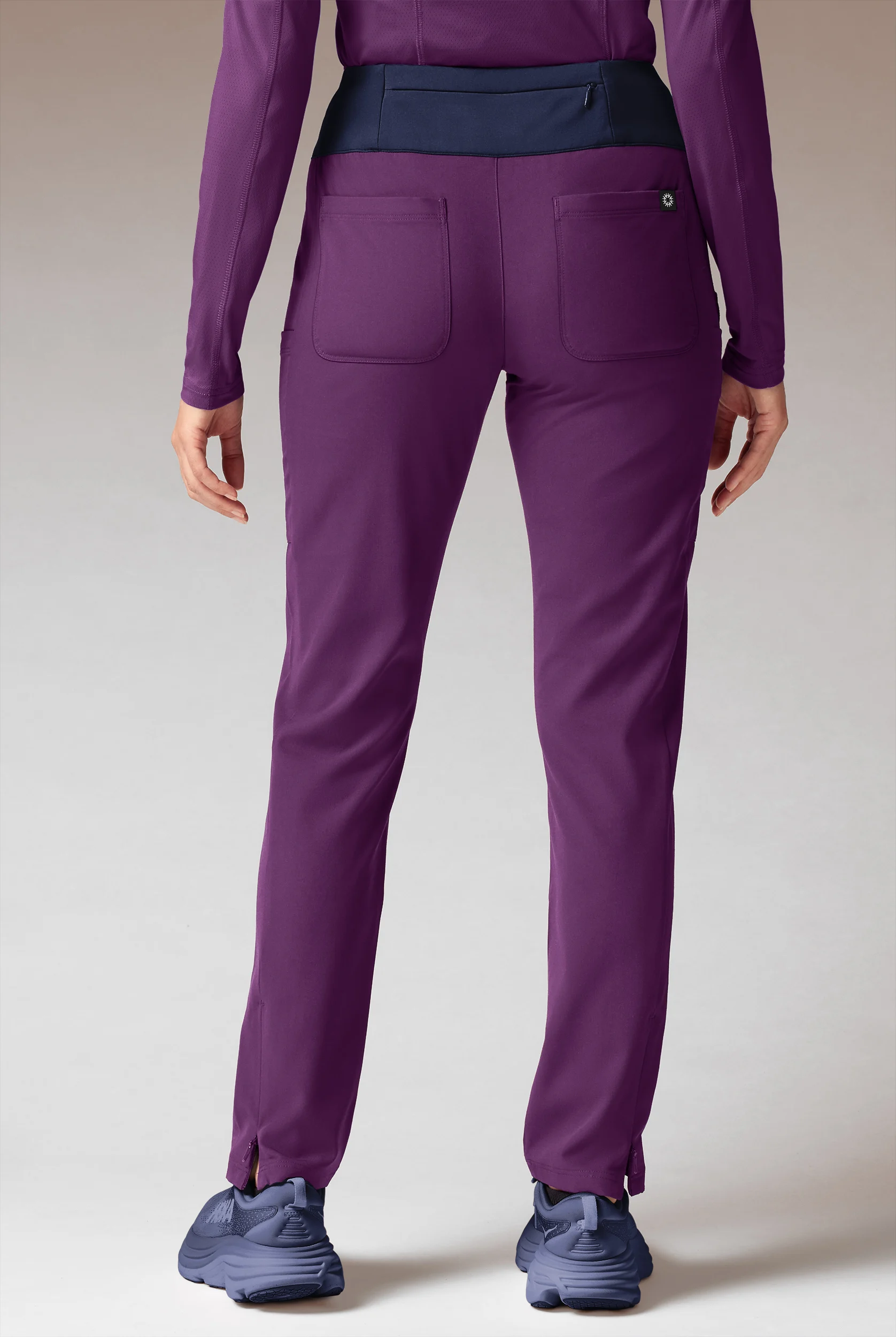 Hypothesis Dynama Y-Pant Women’s 7-Pocket Yoga-Inspired Scrub Pant