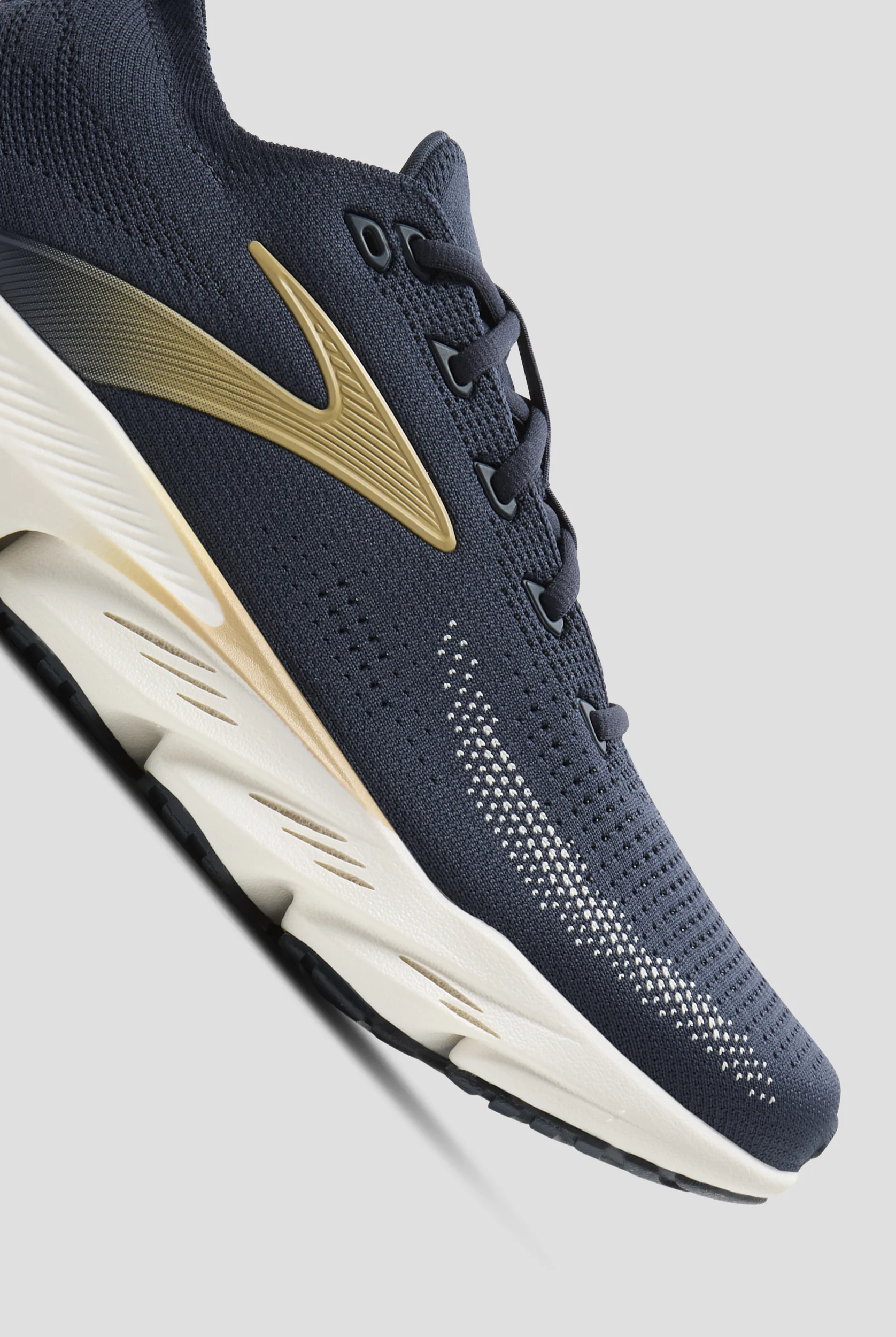 brooks shoe discount for nurses