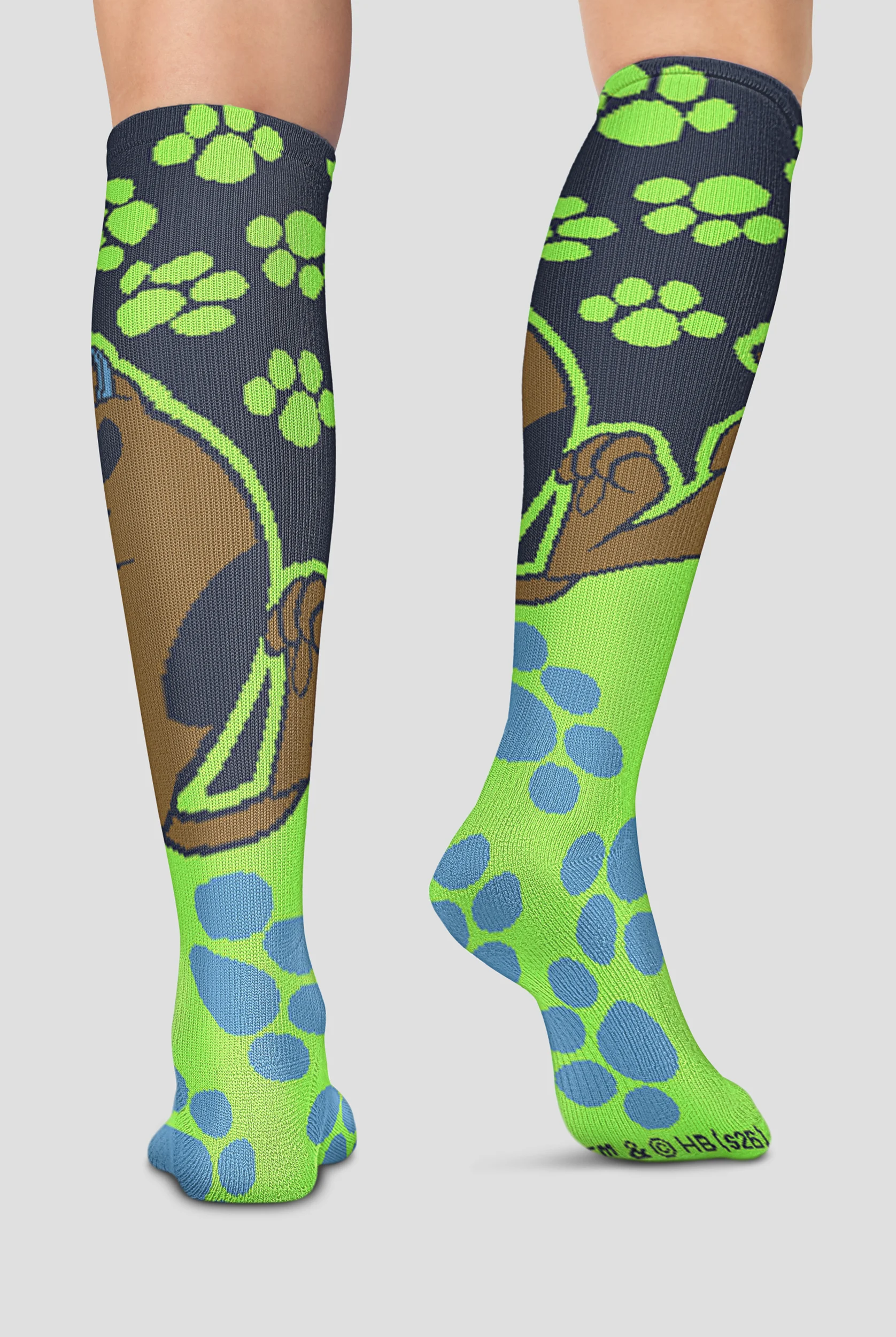 Tooniforms Scooby Doo Women's 10-15 mmHG Wide Light Compression Socks