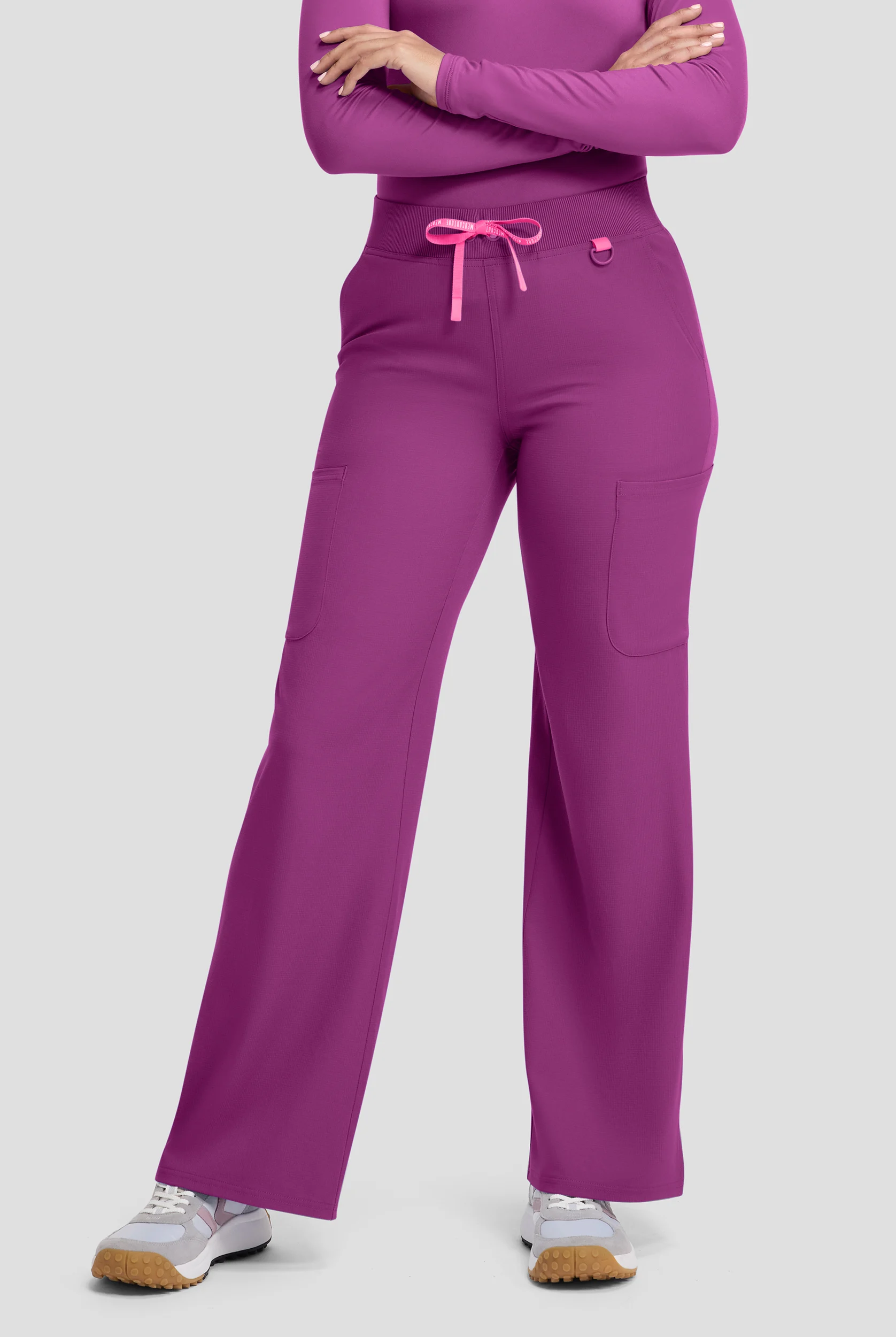 Pantal&oacute;n m&eacute;dico Med Couture Amp STRETCH de tiro alto estilo cargo con piernas anchas y 5 bolsillos para mujer
