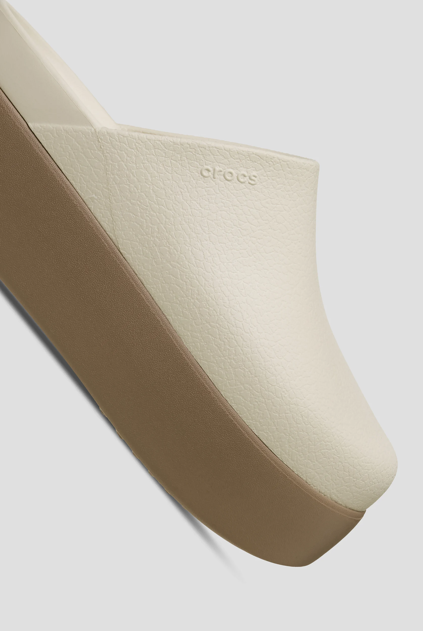 Crocs&trade; Women's Frappe / Latte Dylan Platform Clog