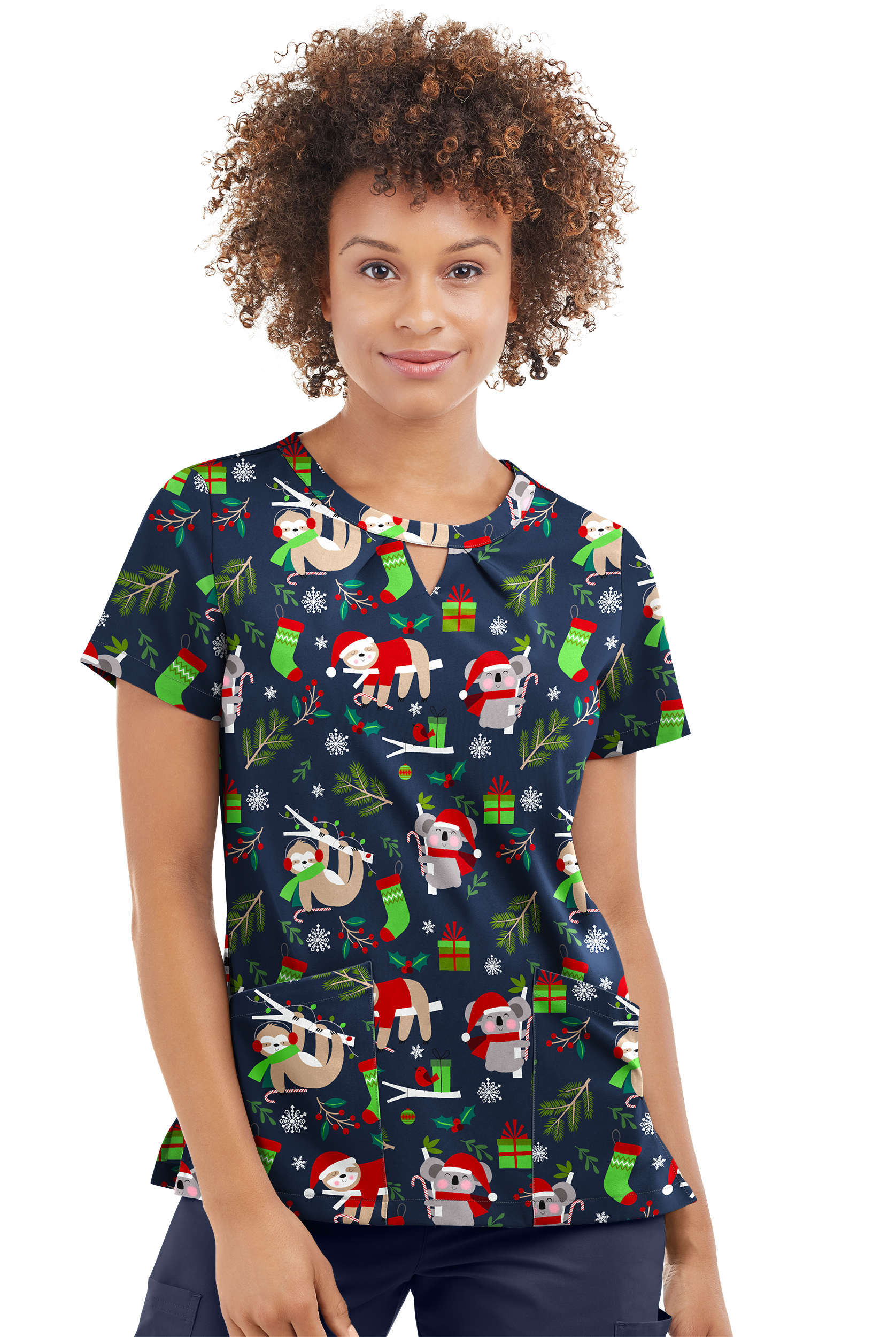 Blusa médica estampada Strictly Scrubs Sleepy Holiday Navy con cuello ojo de cerradura y 2 bolsillos para mujer