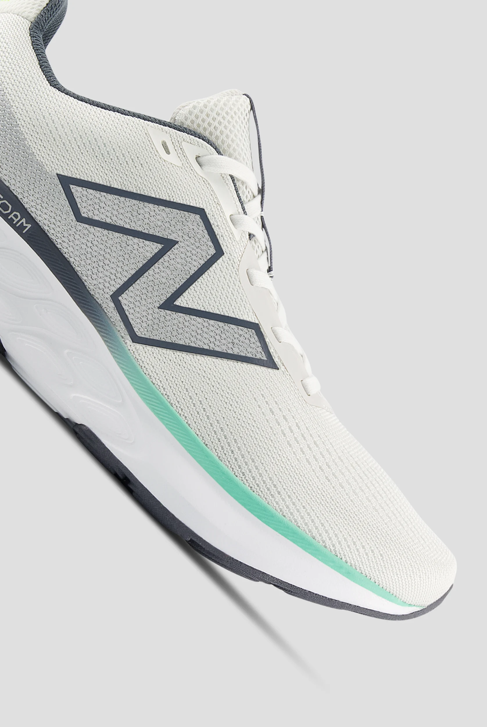 New Balance Men's 520v9 Reflection / Graphite Athletic Lace Up Shoes