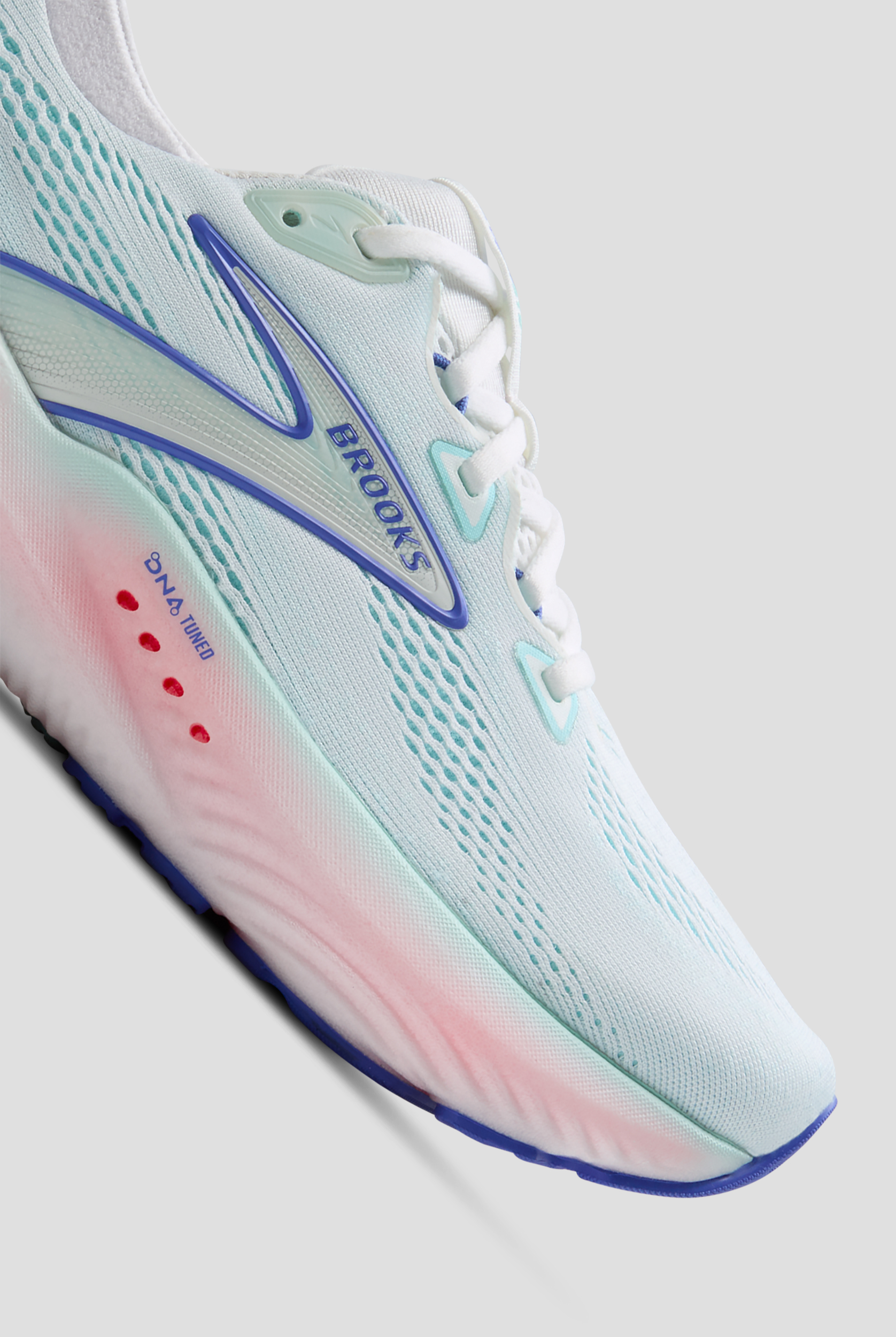 Brooks Women's Glycerin GTS 22 White/Limpet Shell/Amparo Blue Athletic Lace Up Shoes