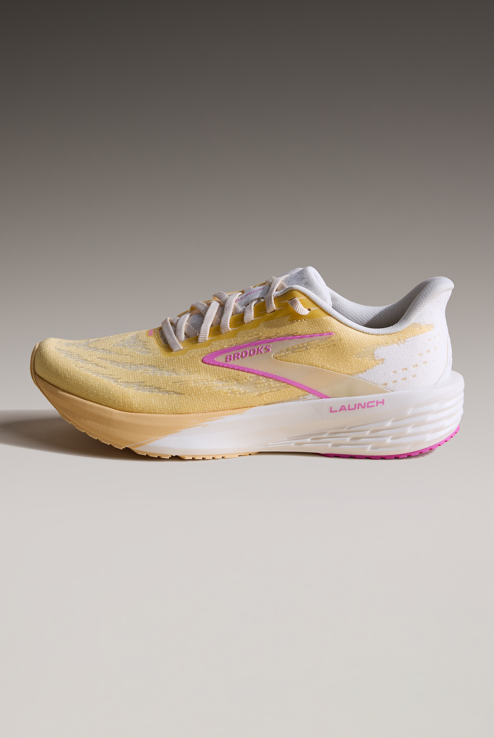 Brooks Women's Launch 11 Sherbert/Coconut/Pink Athletic Lace Up Shoes