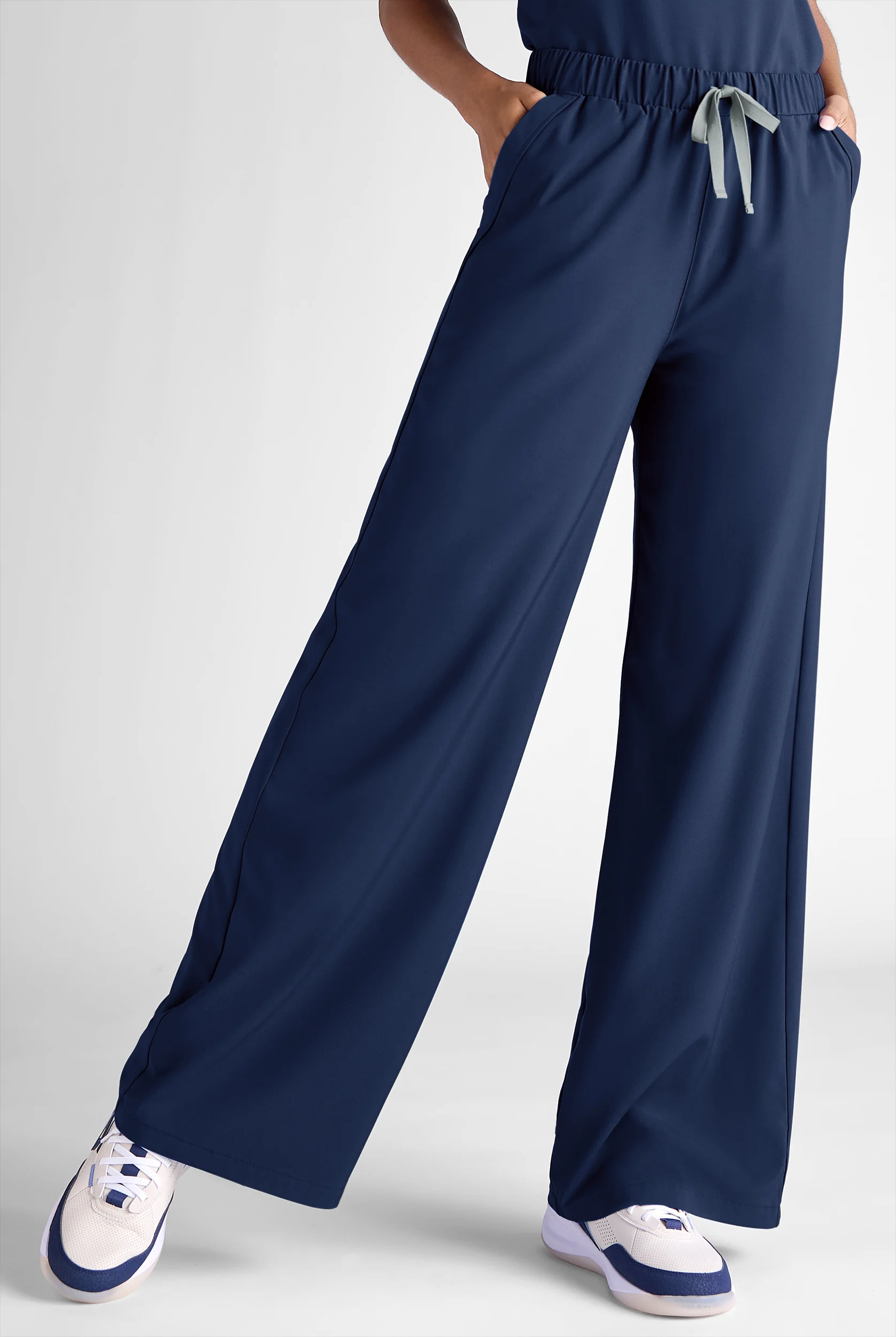 Easy STRETCH Hunter Women's 6-Pocket Relaxed Fit Wide Leg Scrub Pant