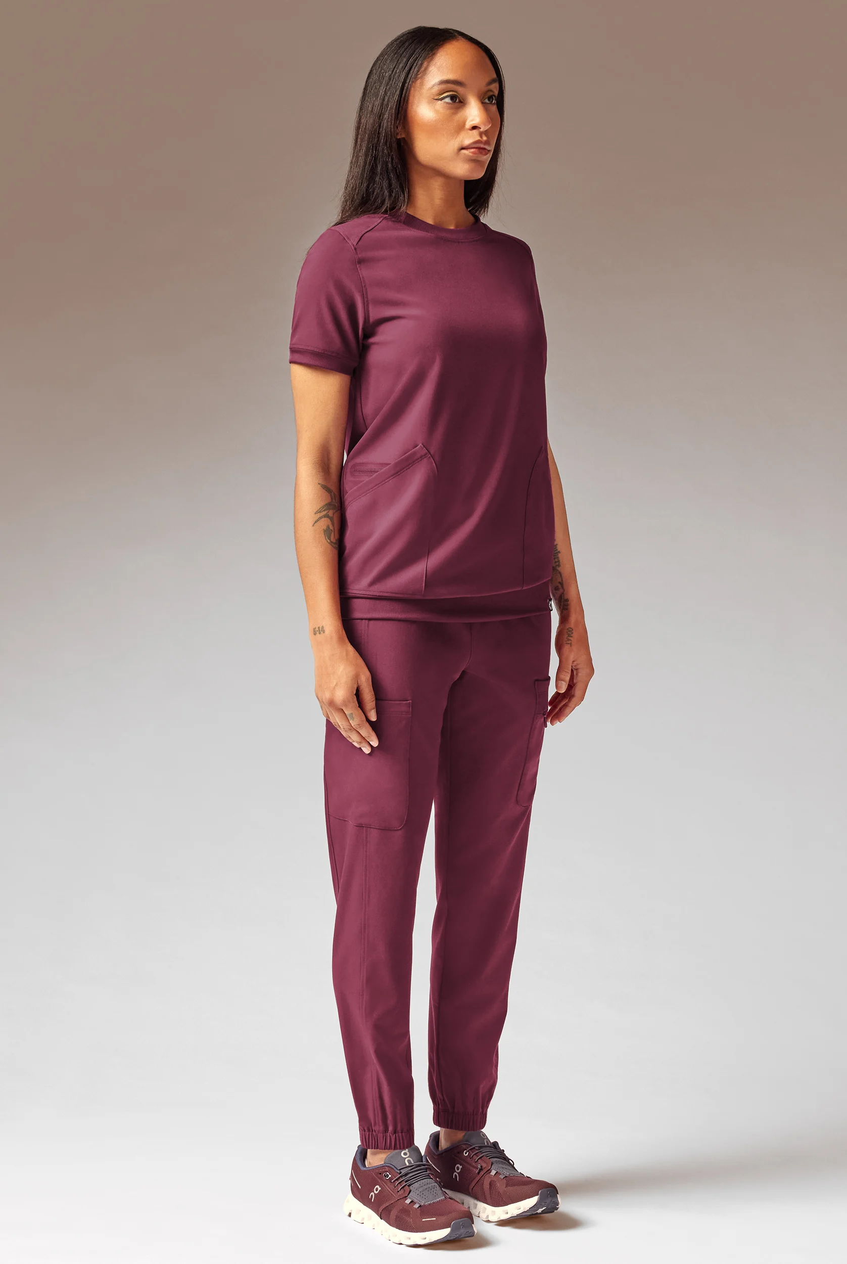 Hypothesis Kentica Crew Women&rsquo;s 4-Pocket Scrub Top