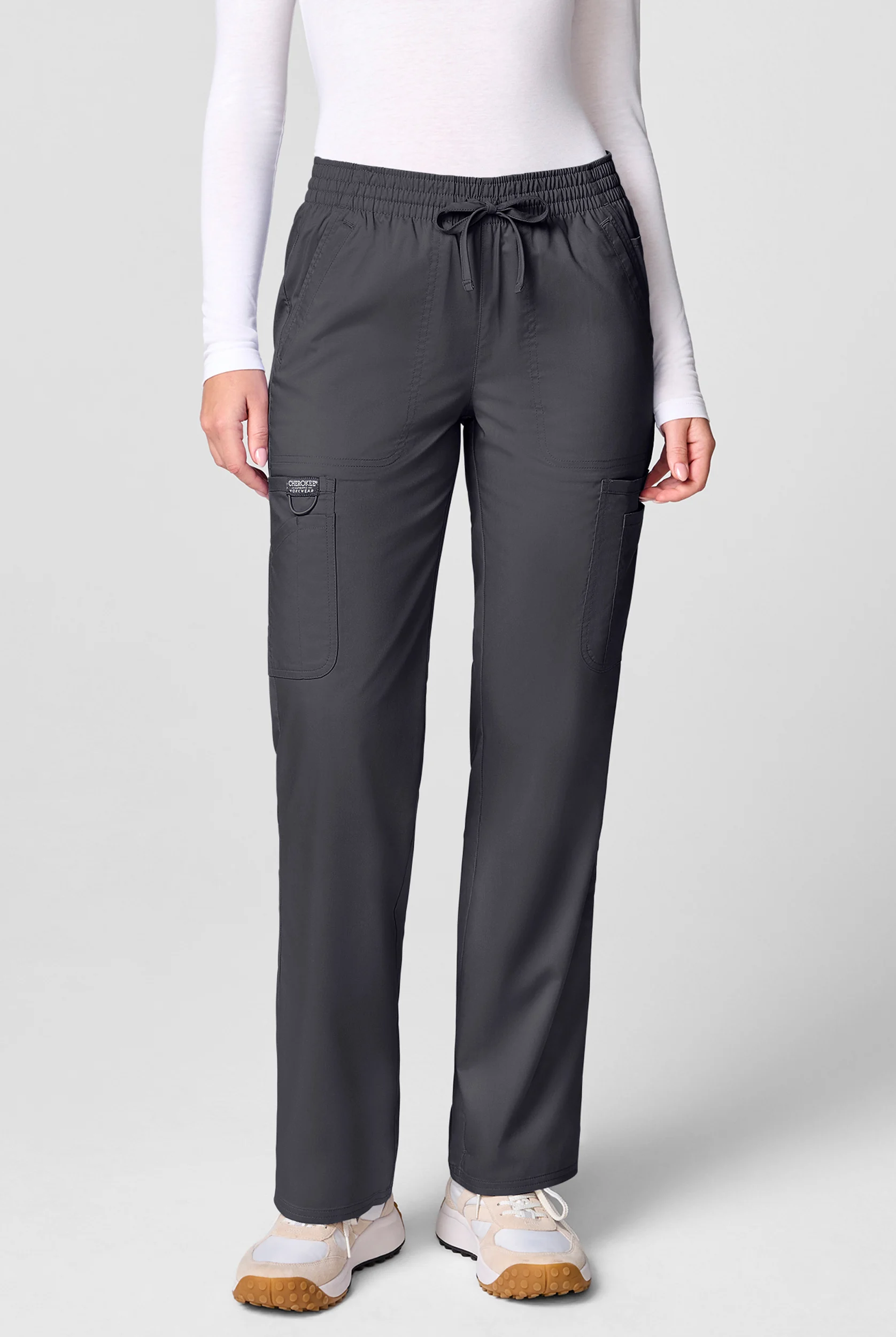 Pantal&oacute;n m&eacute;dico Cherokee Workwear Revolution STRETCH Petite con piernas rectas y 12 bolsillos para mujer