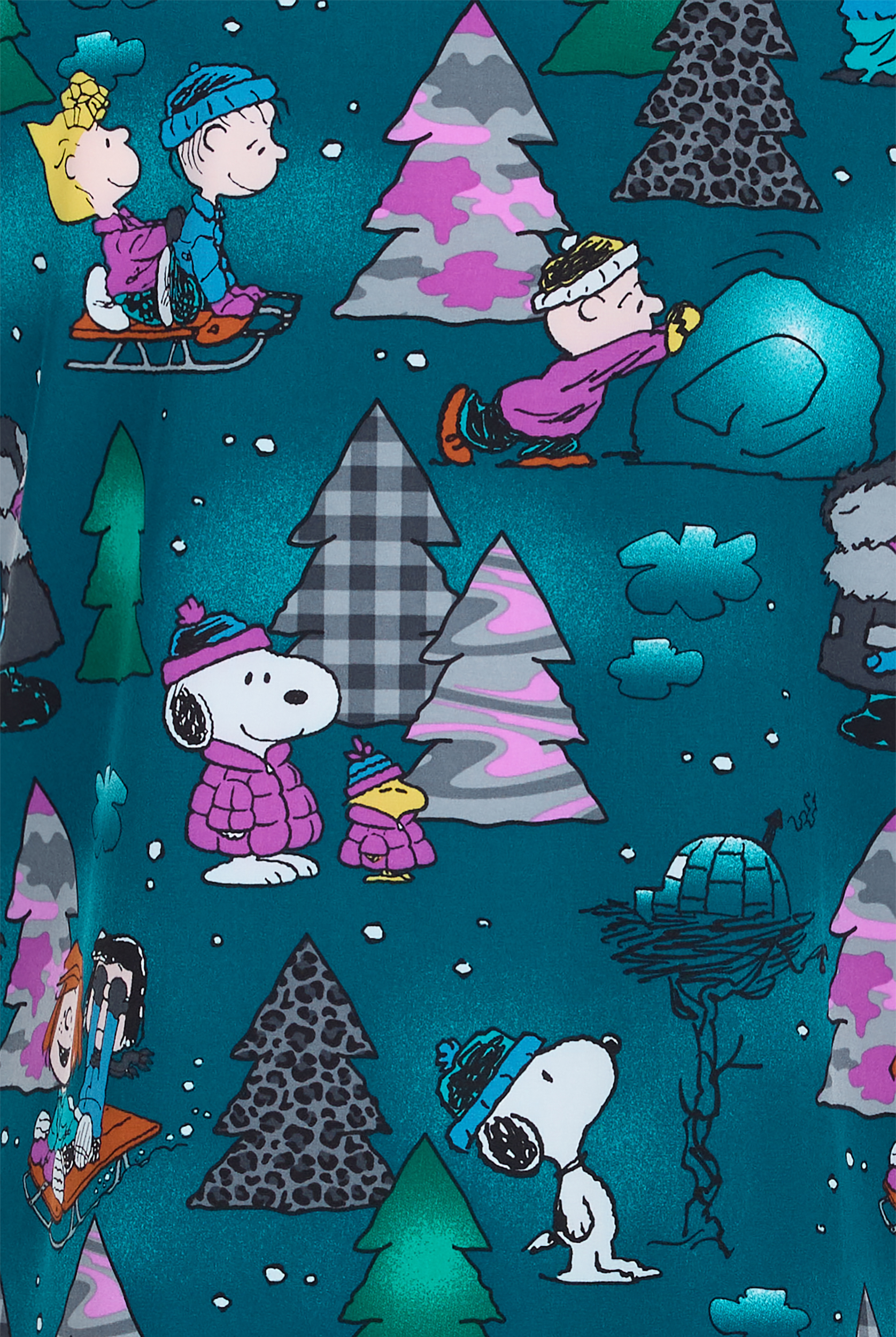 Tooniforms Peanuts Winter Forest Women's 2-Pocket STRETCH V-Neck Print Scrub Top