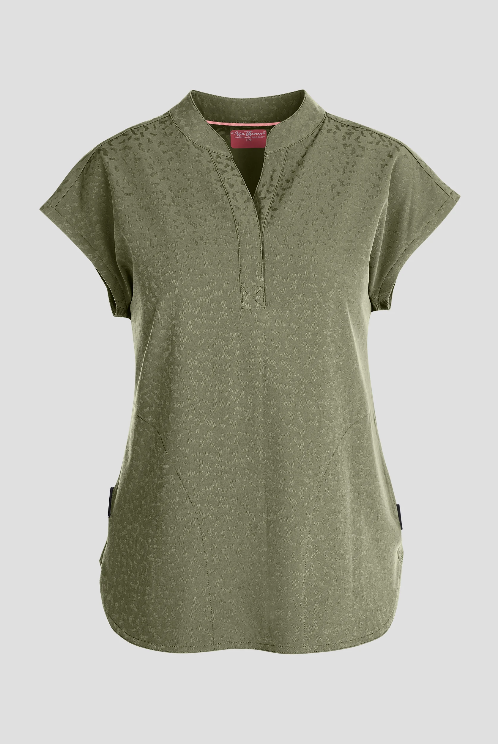 Zavate Ava Therese Cheetah Jacquard Piper Women's 2-Pocket STRETCH Dolman Sleeve Scrub Top