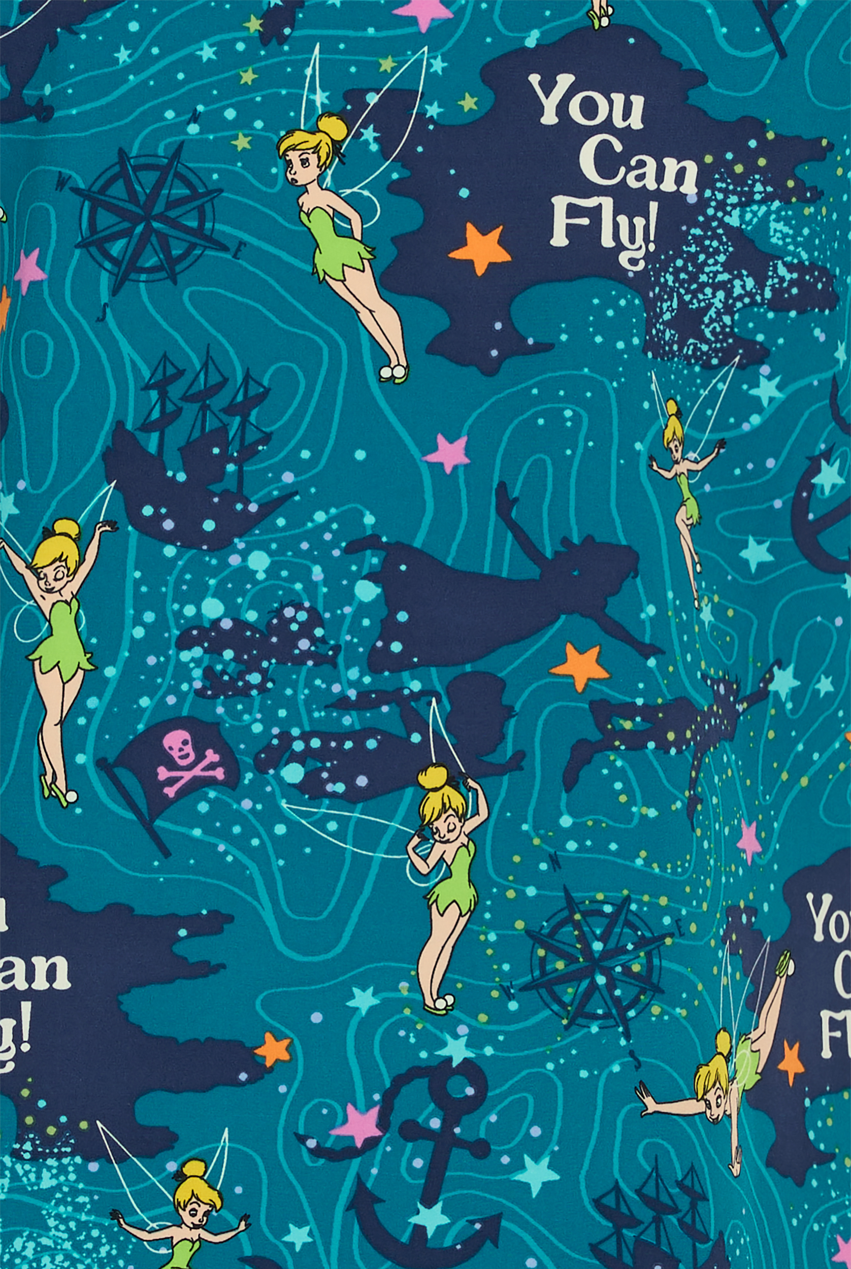 Blusa médica estampada Tooniforms Disney's Tinker Bell Flight STRETCH con cuello en V y 2 bolsillos para mujer