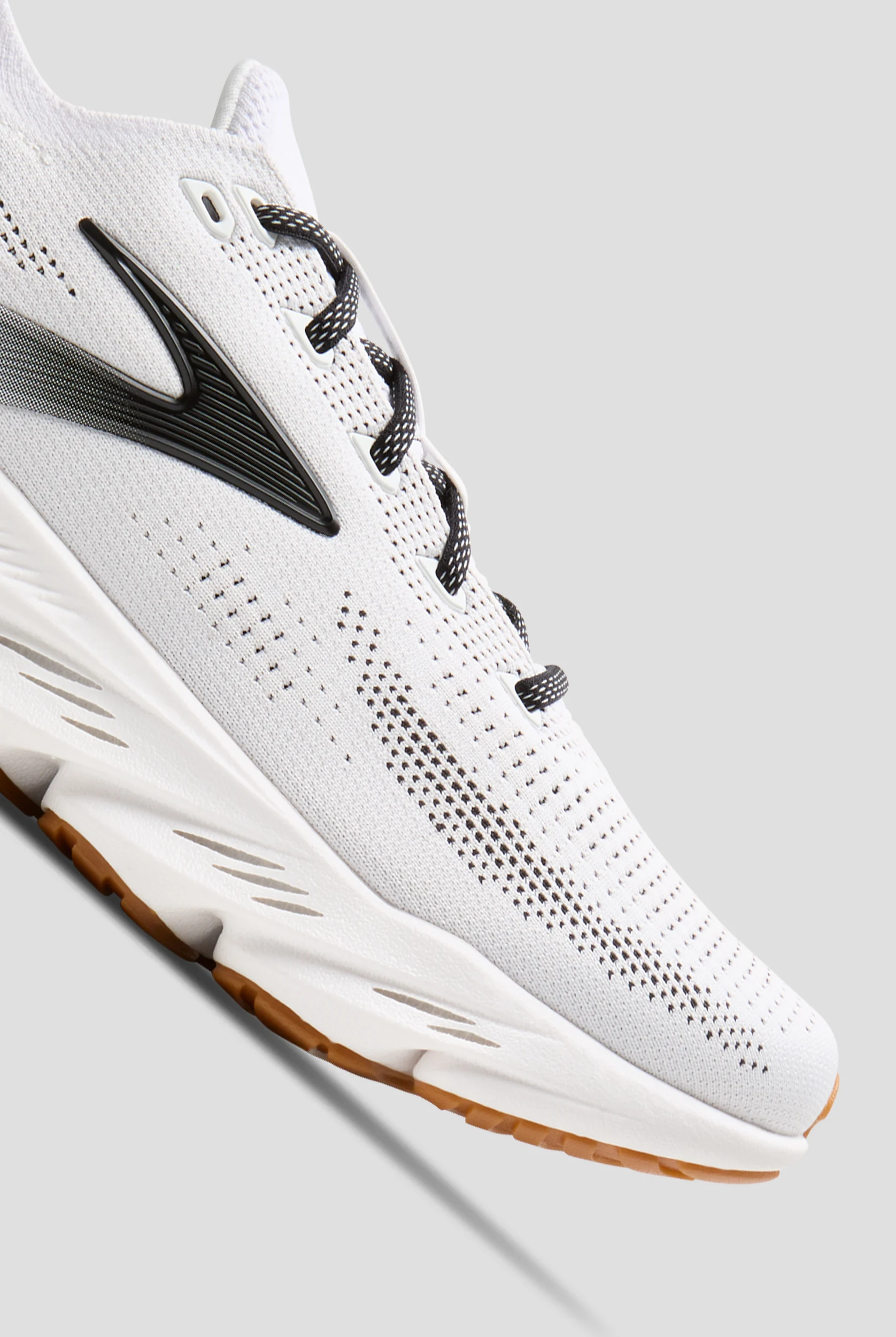 Brooks Men's Glycerin Flex White/Black/Gum Athletic Lace Up Shoes