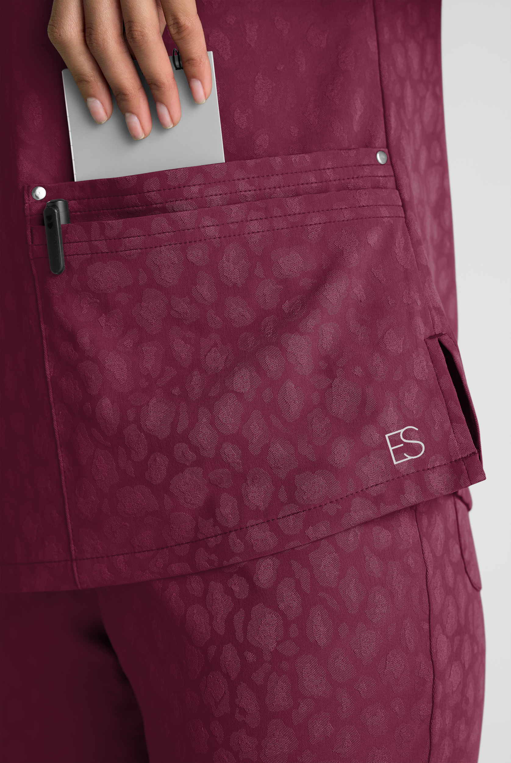 Easy STRETCH Lina Women's Jacquard 4-Pocket V-Neck Scrub Top