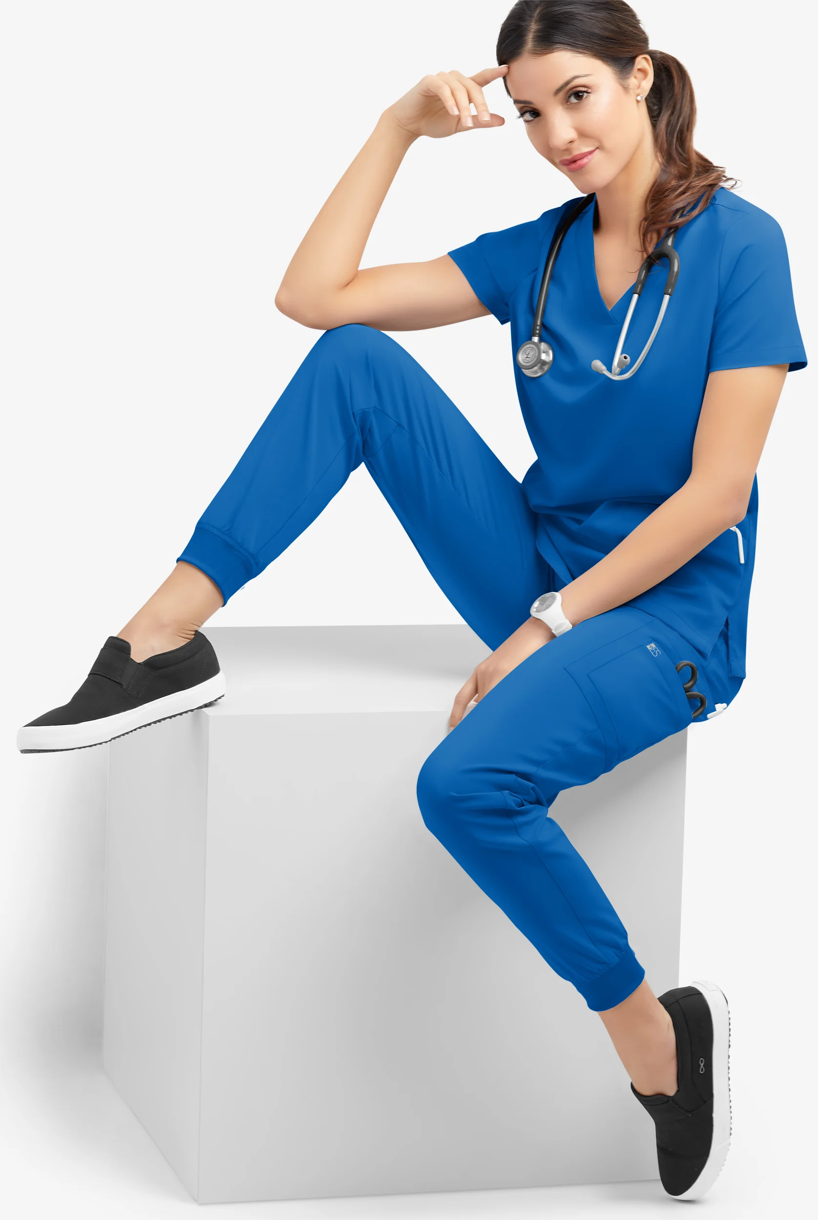 Pantalón médico Easy STRETCH petite Mila estilo jogger con 5 bolsillos para mujer