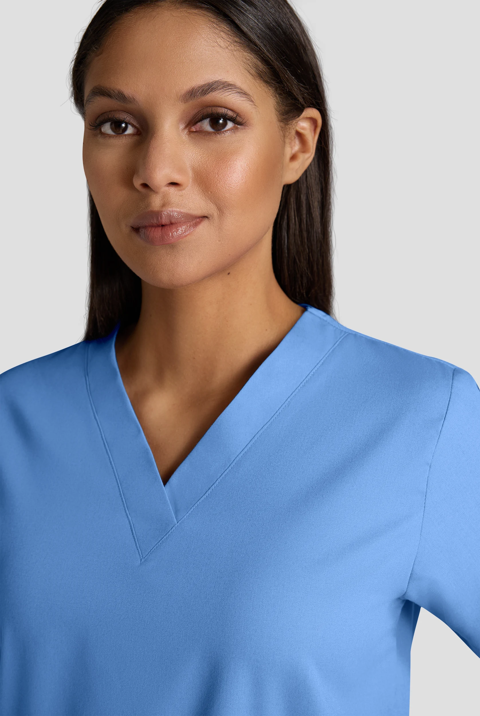 Strictly Scrubs Women's 4-Pocket Scrub Set
