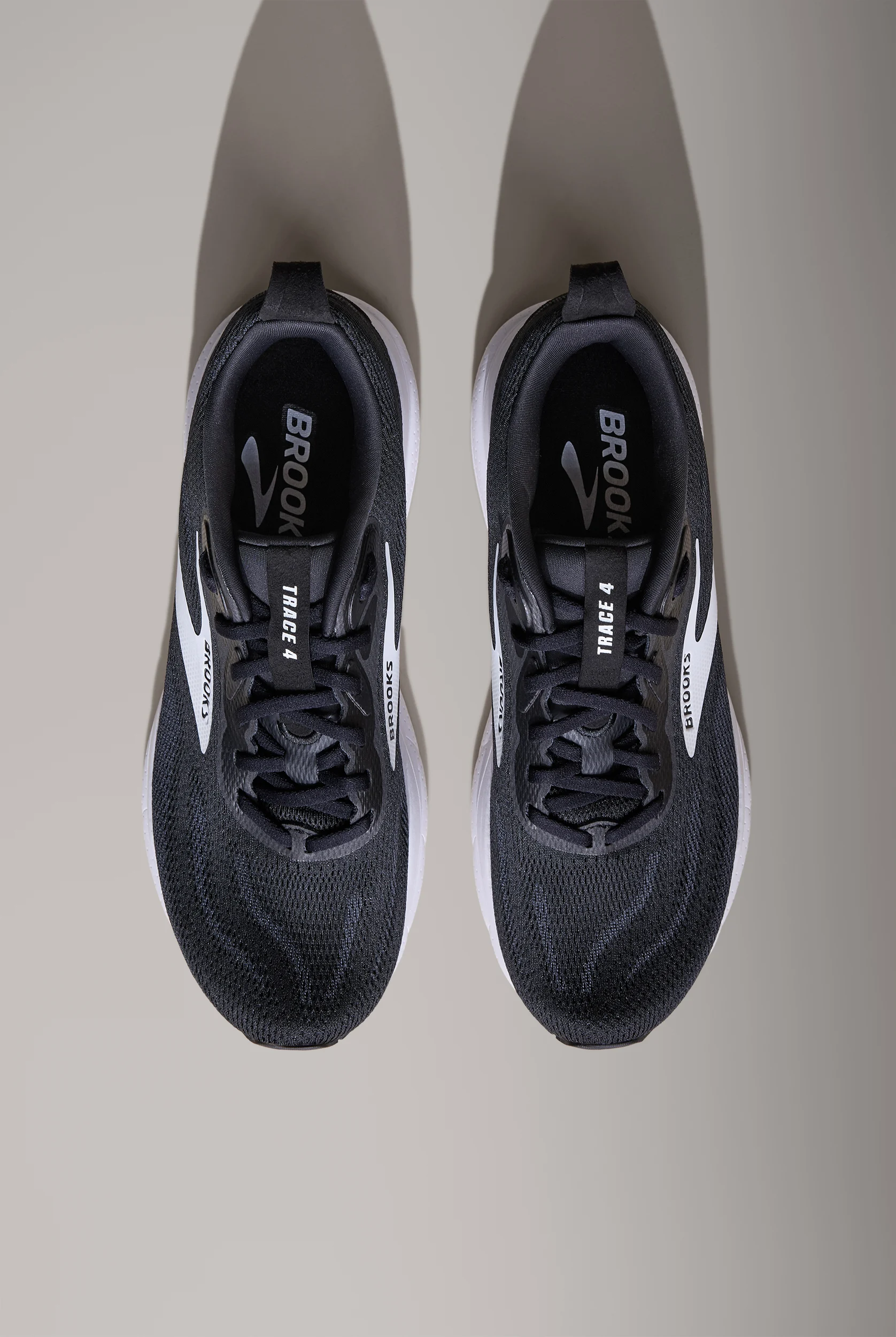 Brooks Men's Trace 4 Black/Grey/White Athletic Lace Up Nursing Shoes