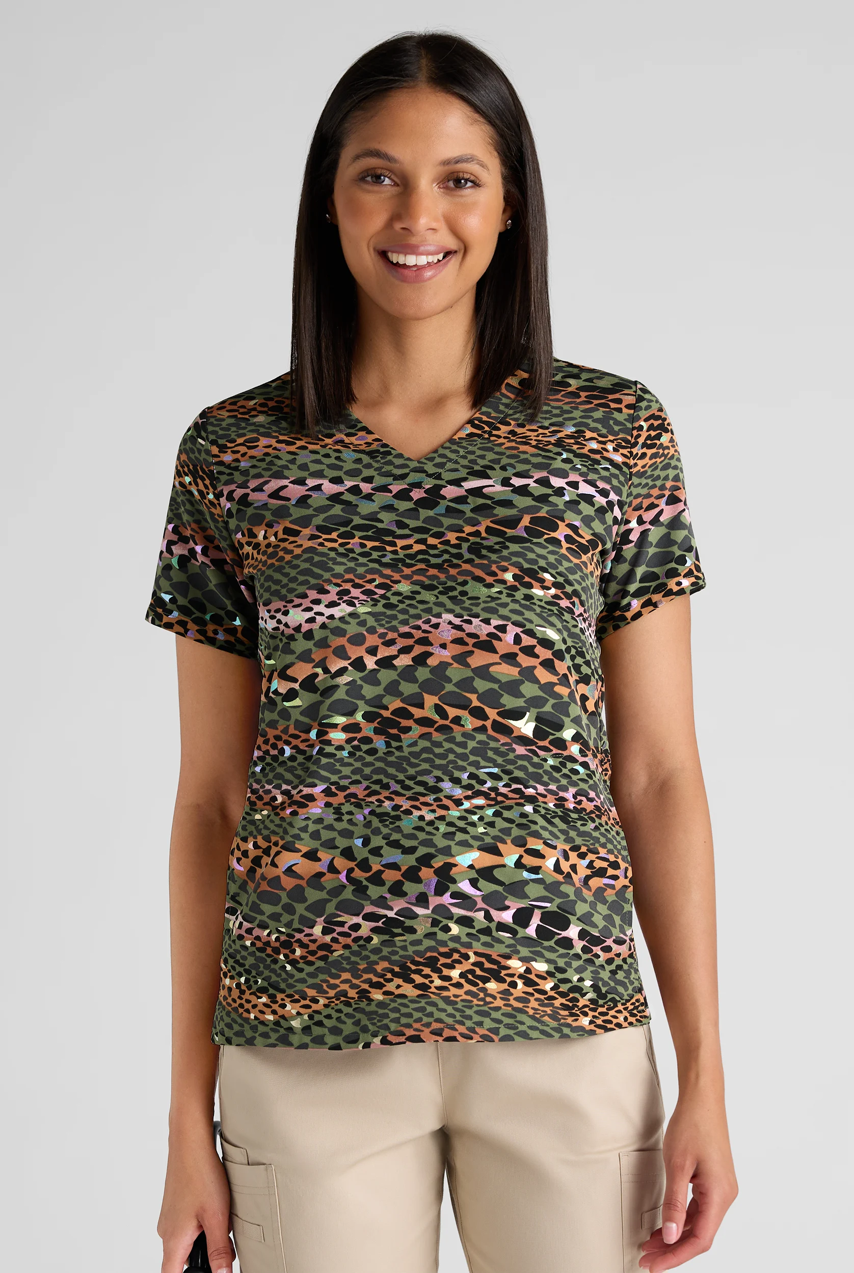 Butter-Soft STRETCH Amazon Diva Women's 2-Pocket V-Neck Print Scrub Top