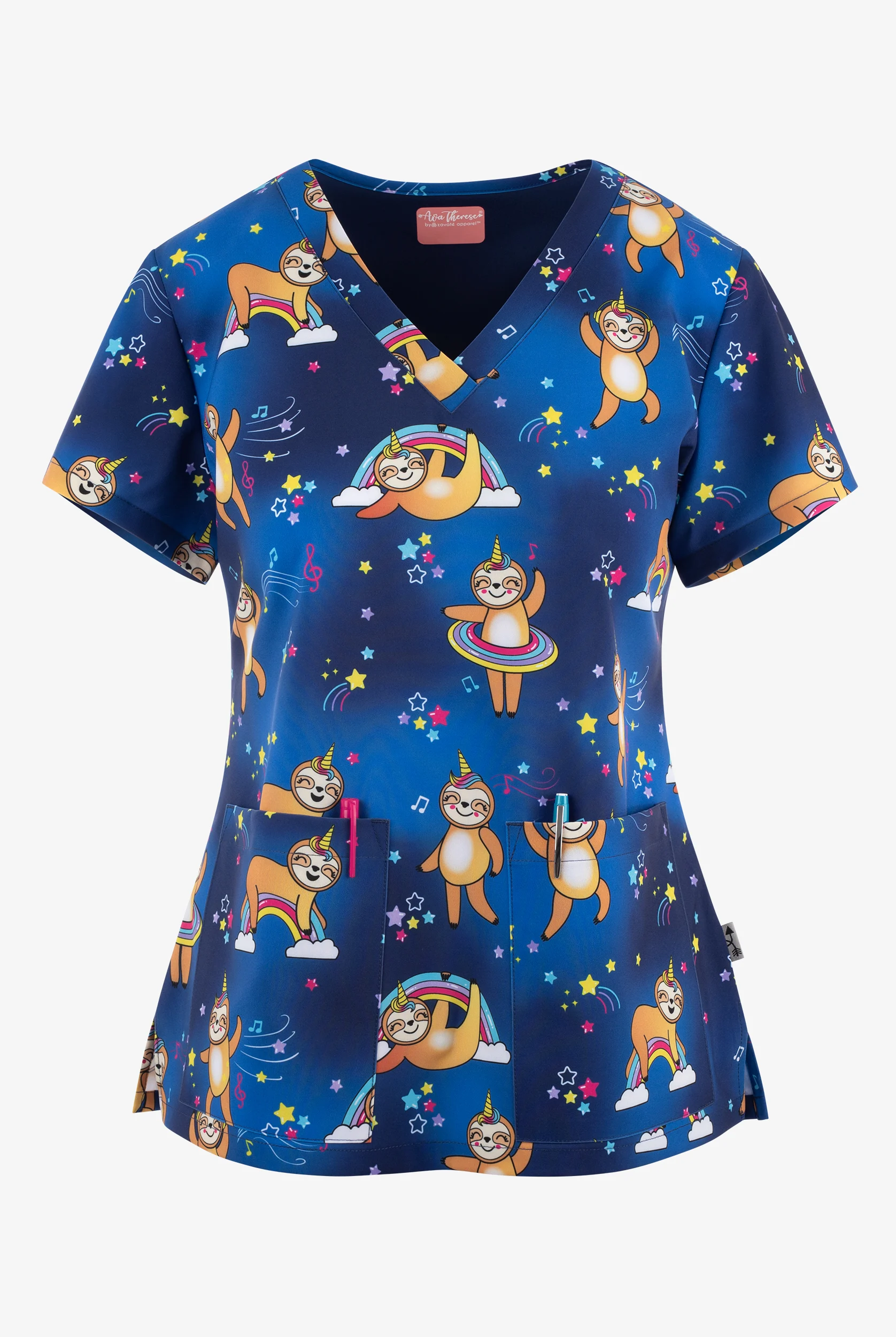 Blusa m&eacute;dica estampada Zavate Ava Therese Unicorn Sloth Squad STRETCH con cuello en V y 2 bolsillos para mujer