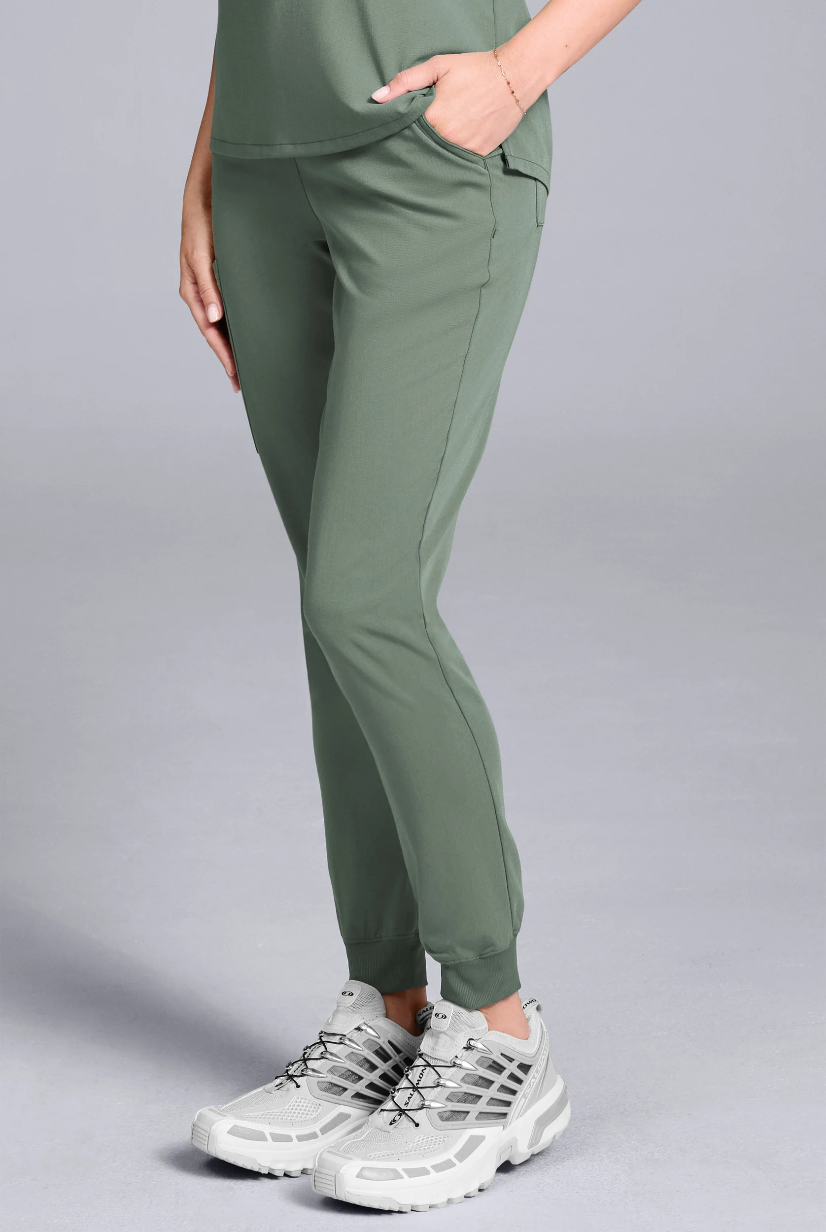 Hypothesis Women's Base 6-Pocket Jogger Scrub Pant - Petite