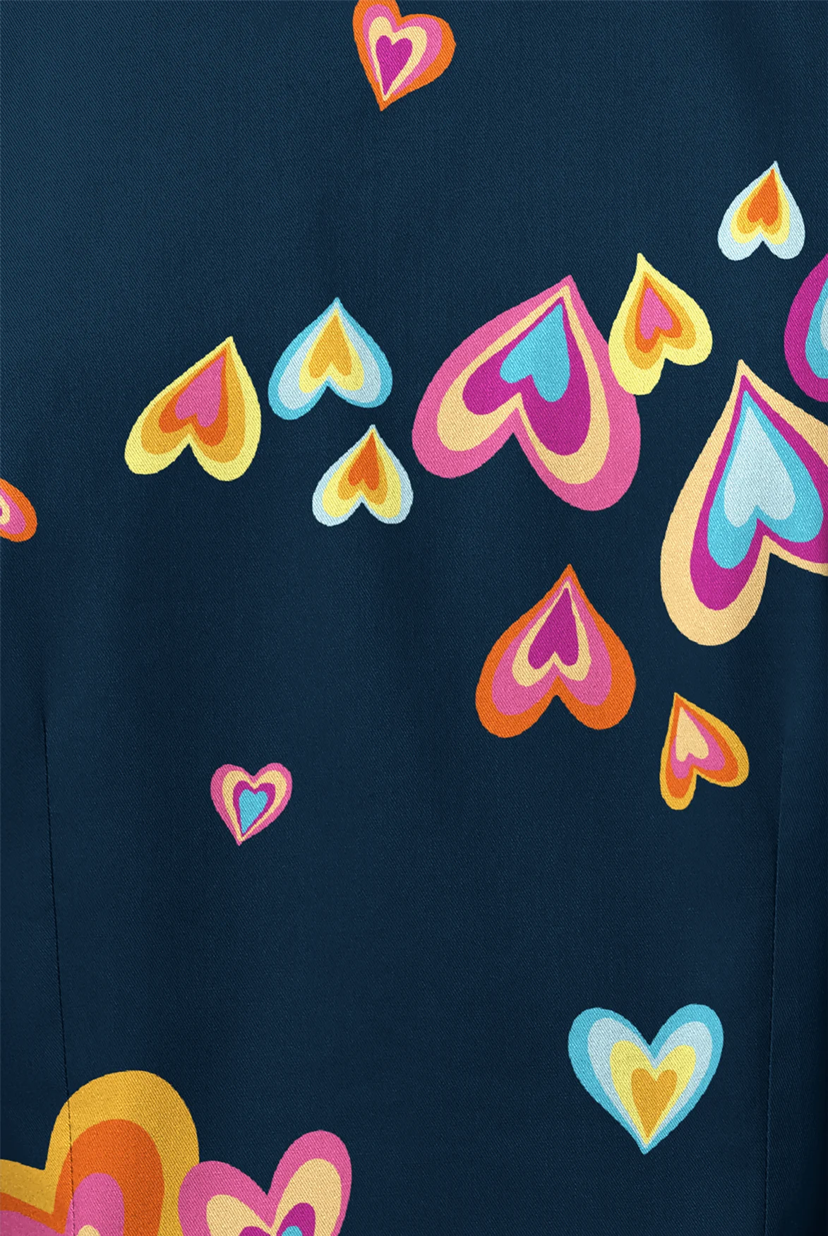 Chaqueta m&eacute;dica estampada Butter-Soft STRETCH Pop Heart Navy con botones a presi&oacute;n para mujer