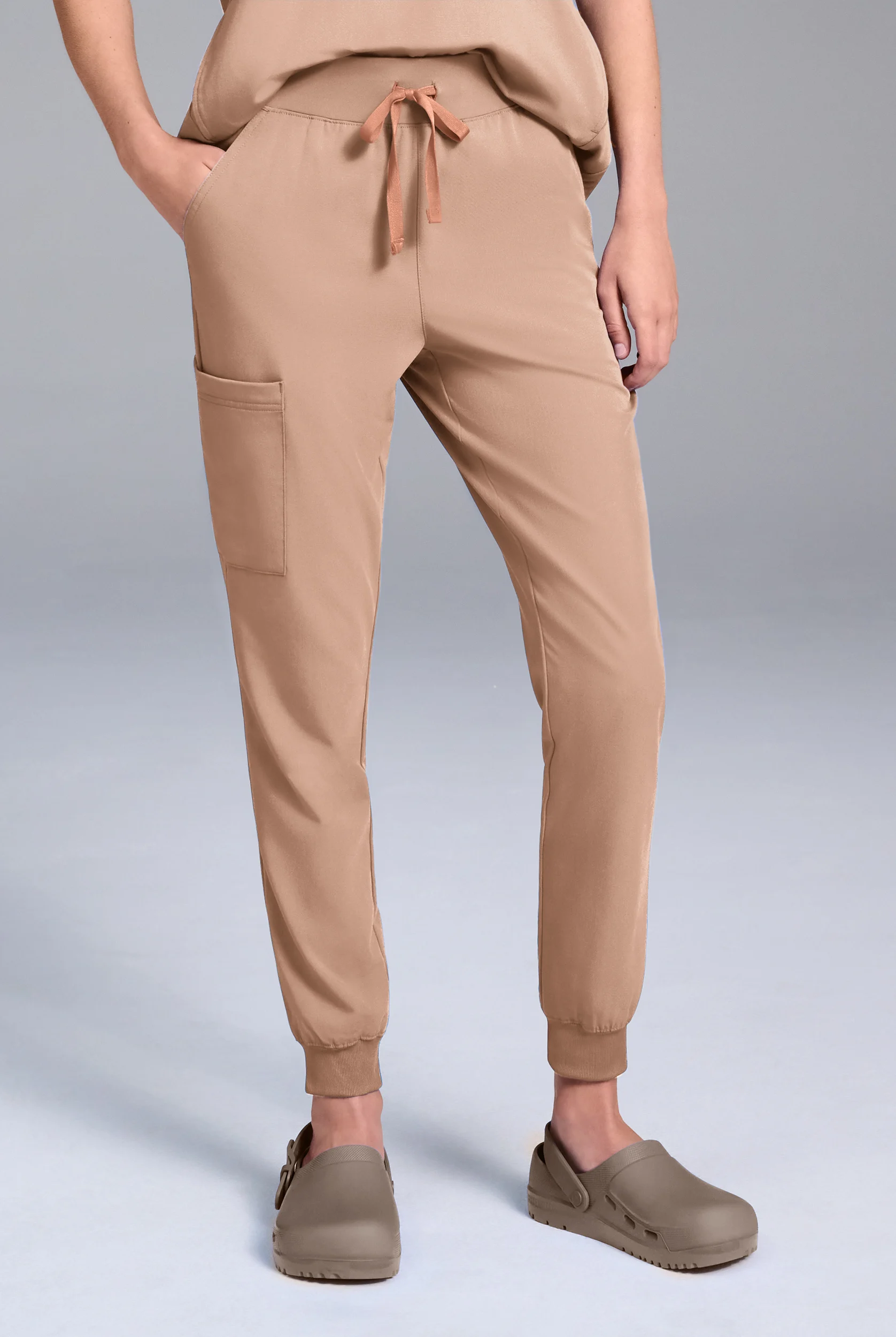 Pantal&oacute;n m&eacute;dico Hypothesis Base estilo jogger con 6 bolsillos para mujer