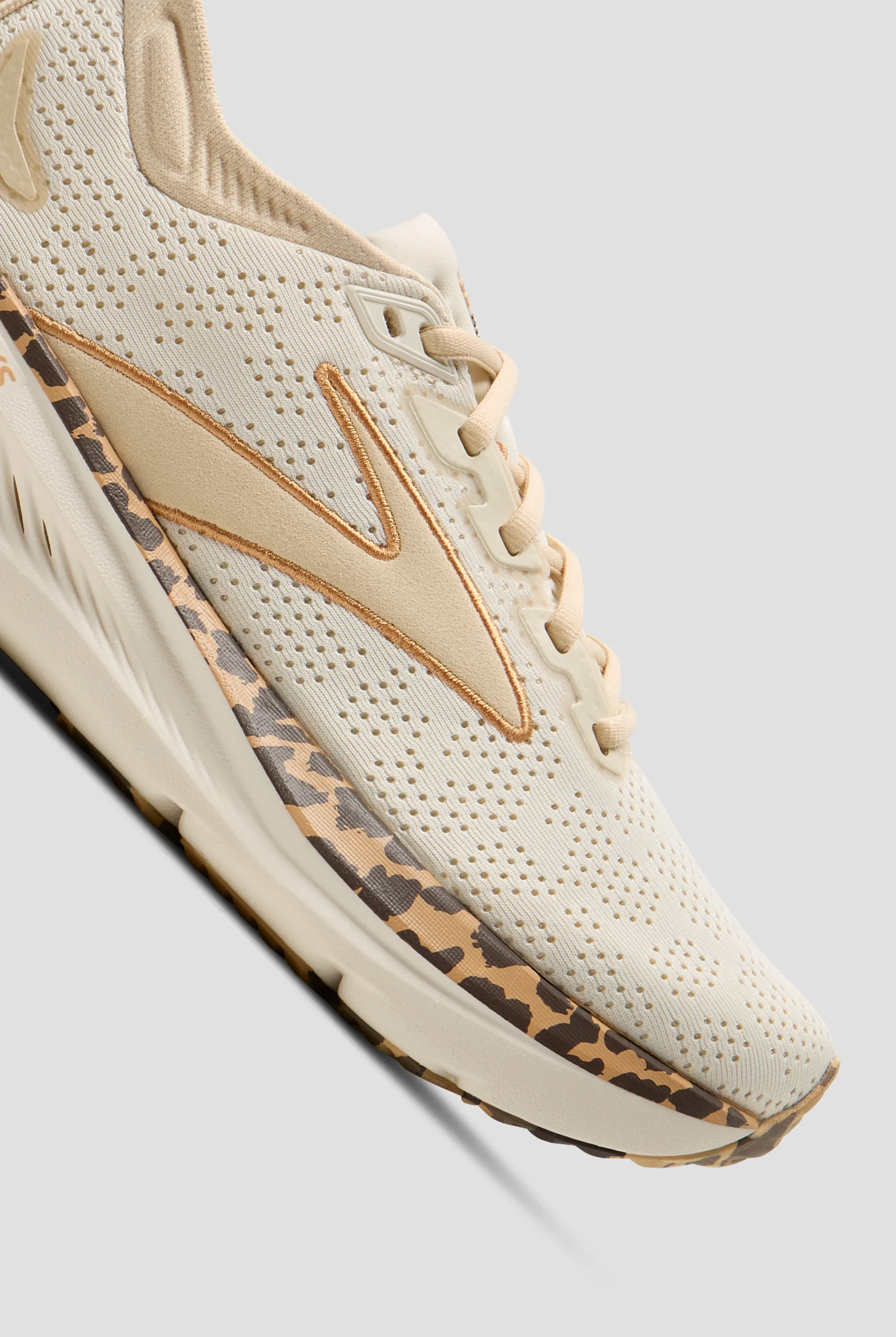 Brooks Women's Glycerin 23 Tofu/Creme/Chocolate Athletic Lace Up Shoes