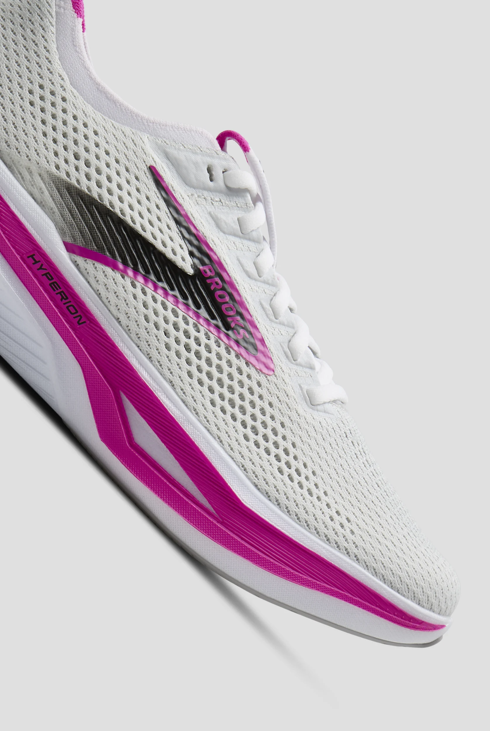 Brooks Women's Hyperion 3 White/Luminary/Cyber Pink Athletic Lace Up Shoes