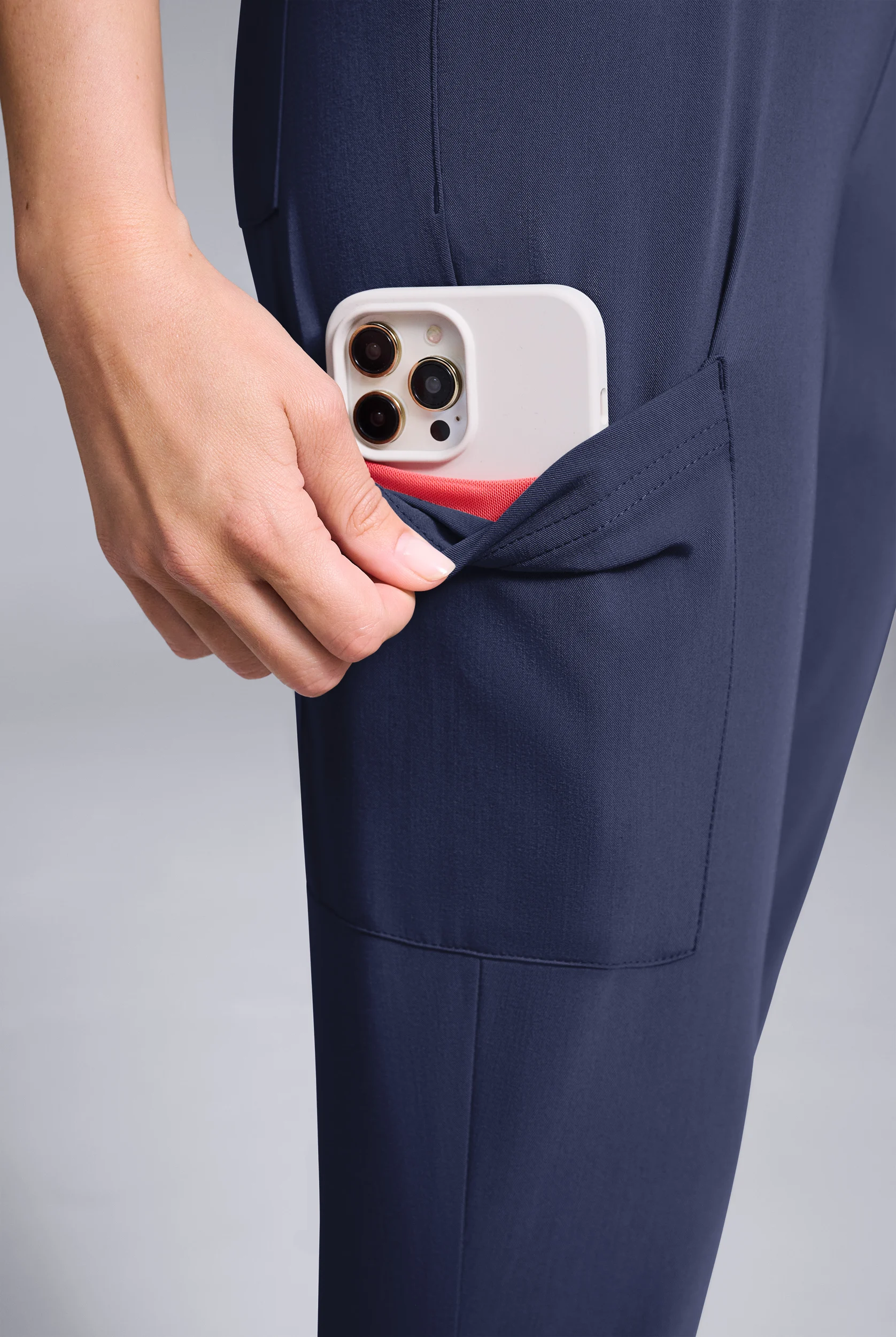 Hypothesis Women's Base 6-Pocket Jogger Scrub Pant