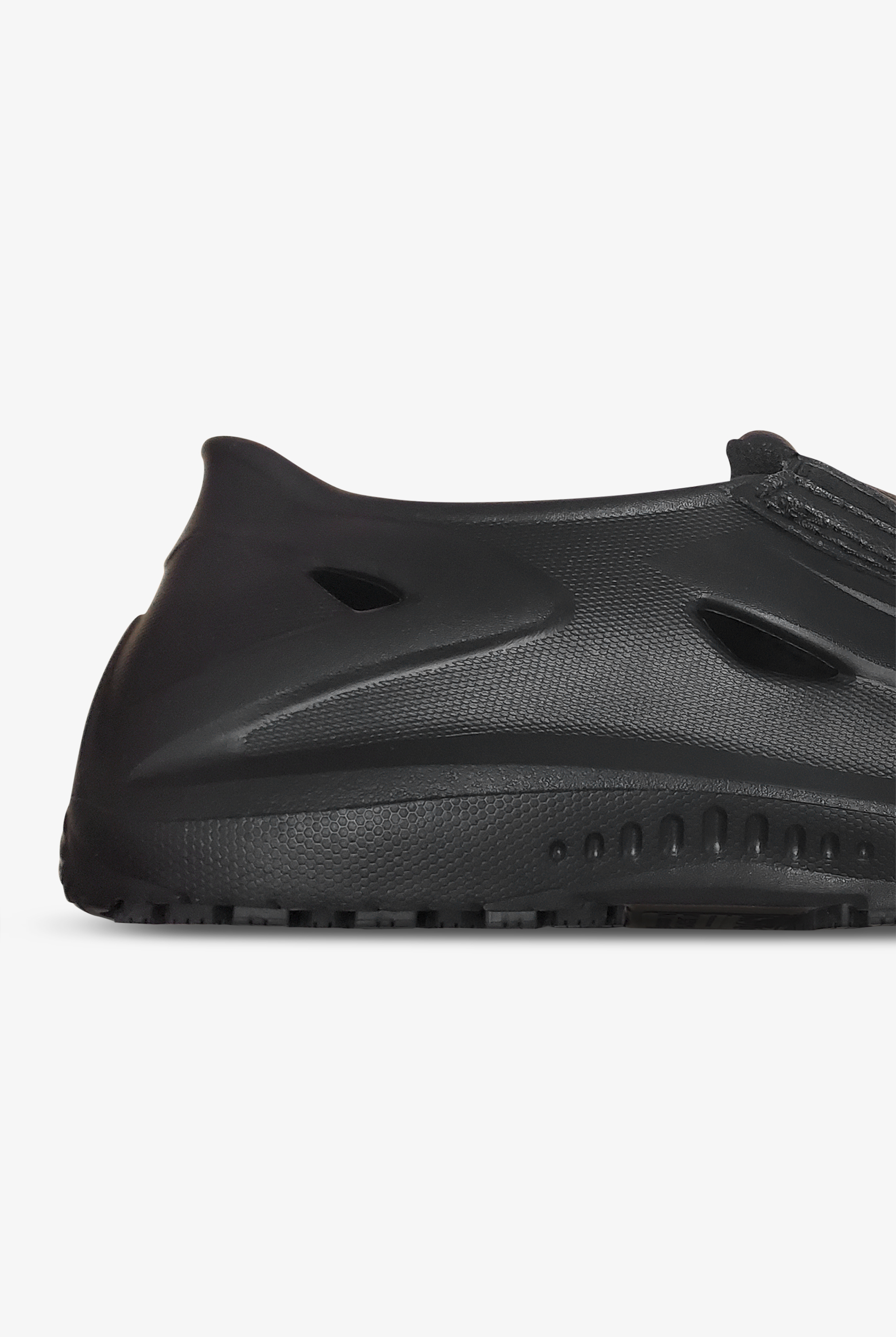 Mozo Sharkz 2 Men's Slip Resistant Shoes