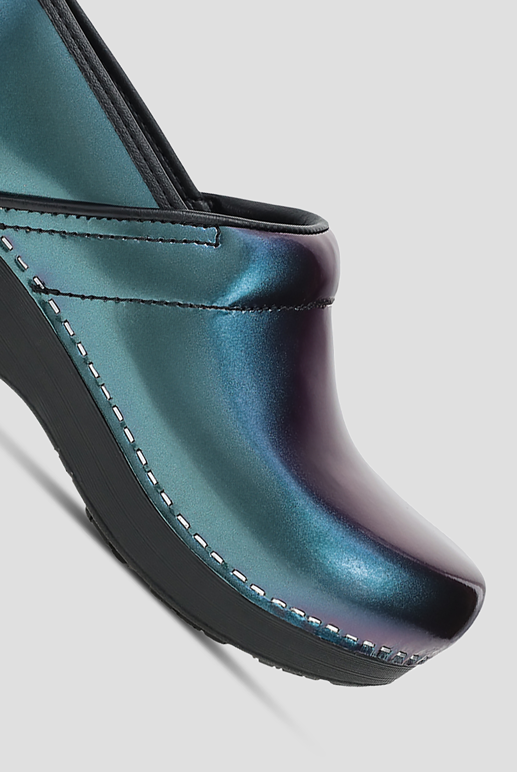 Dansko Women's XP 2.0 Slip Resistant Chill Colorshift