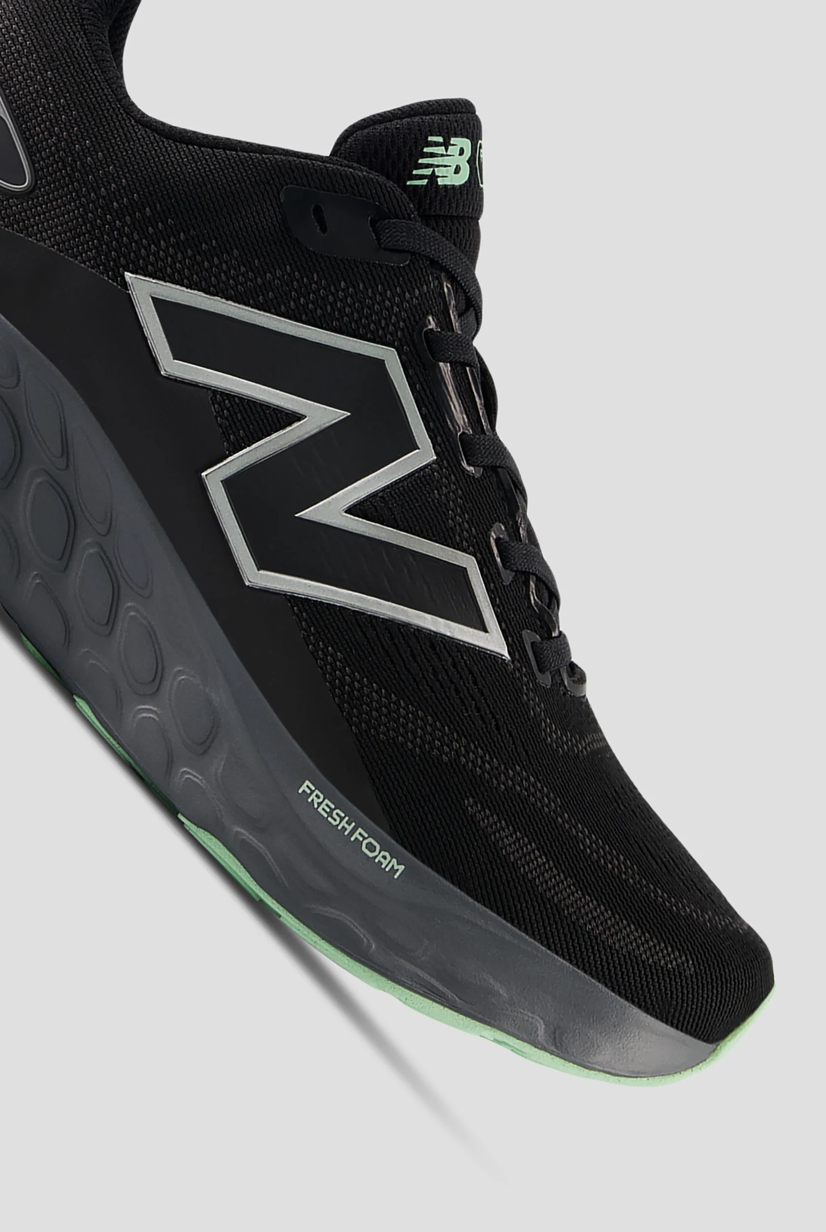 New Balance Women's Fresh Foam 680 Waterproof Black/Lab Green Athletic Lace Up Shoes