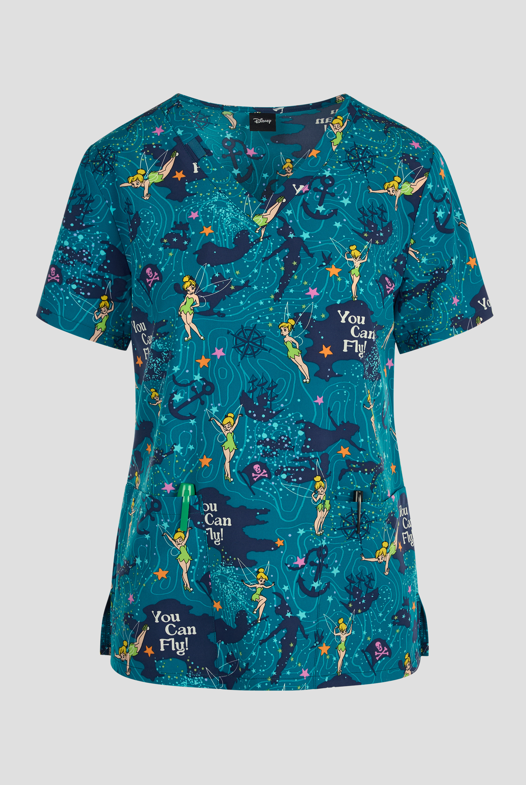Blusa médica estampada Tooniforms Disney's Tinker Bell Flight STRETCH con cuello en V y 2 bolsillos para mujer