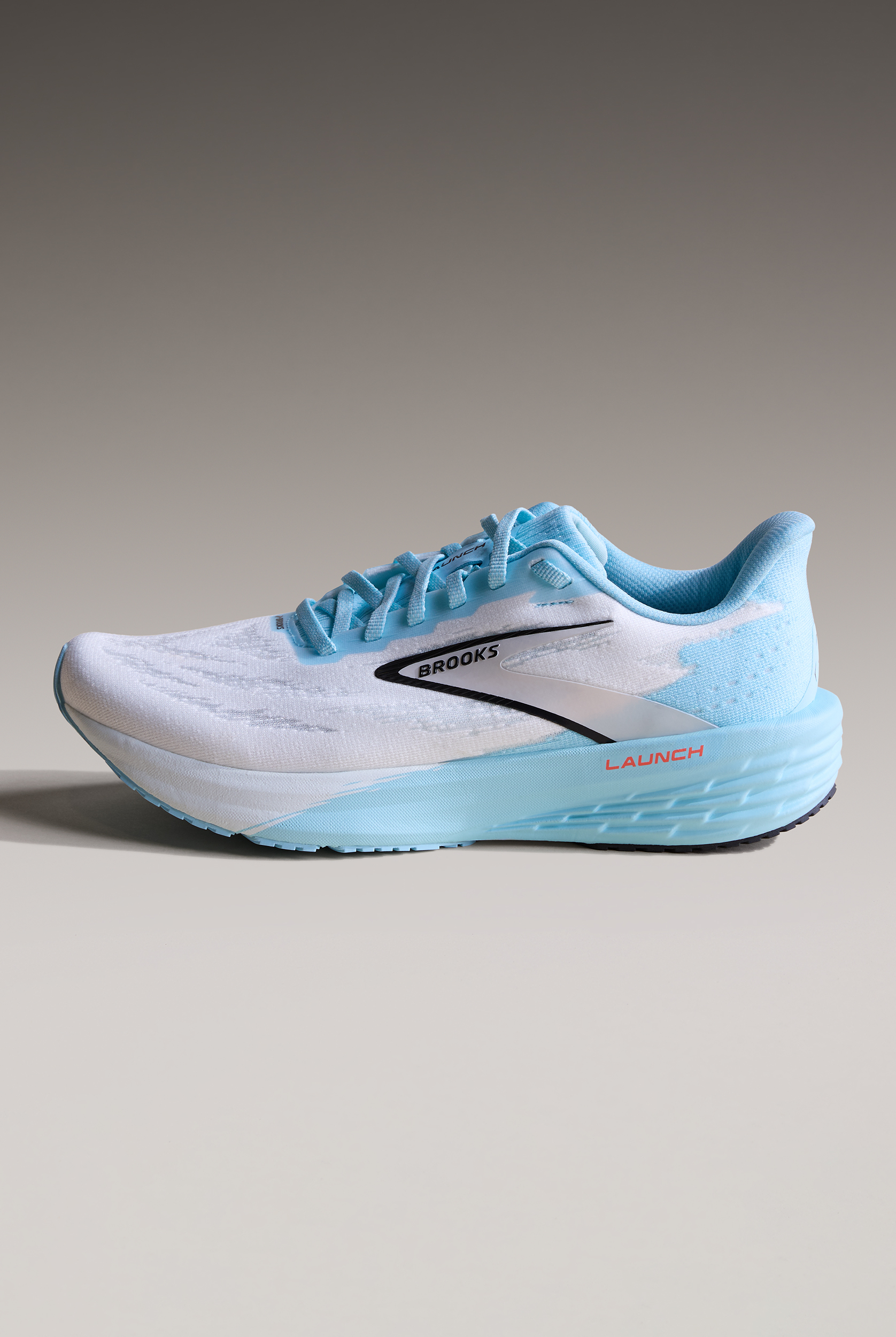 Zapatillas deportivas de enfermería Brooks Launch 11 White/Atomizer/Pink Clay con cordones para mujer