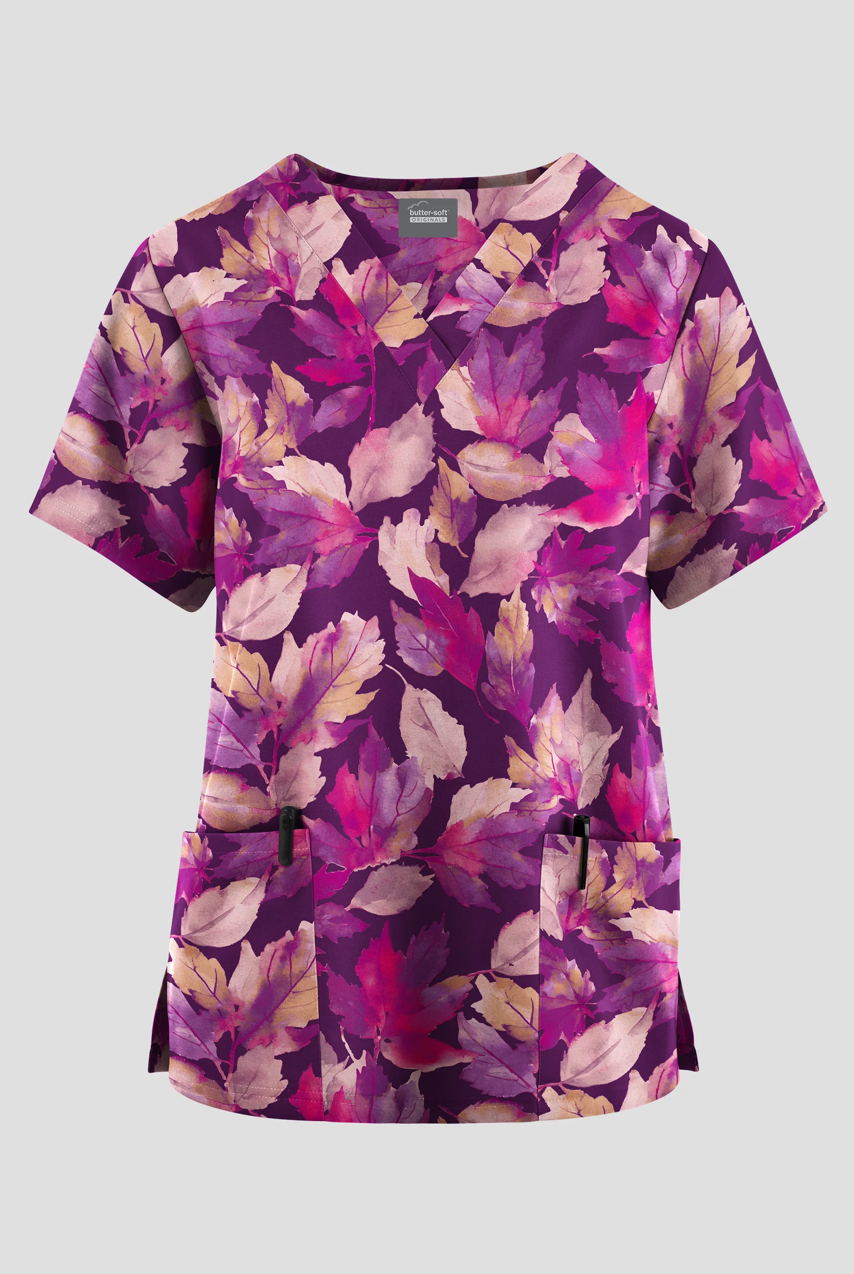 Blusa médica estampada Butter-soft Originals Leaves Of Autumn Eggplant con cuello en V y 2 bolsillos para mujer