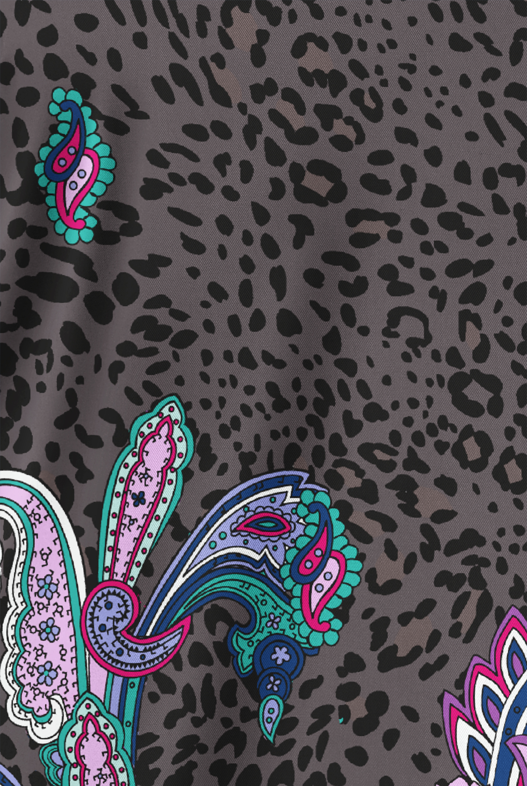 Butter-Soft STRETCH Jungle Paisley Pewter Women's 1-Pocket Tuck-In V-Neck Print Scrub Top