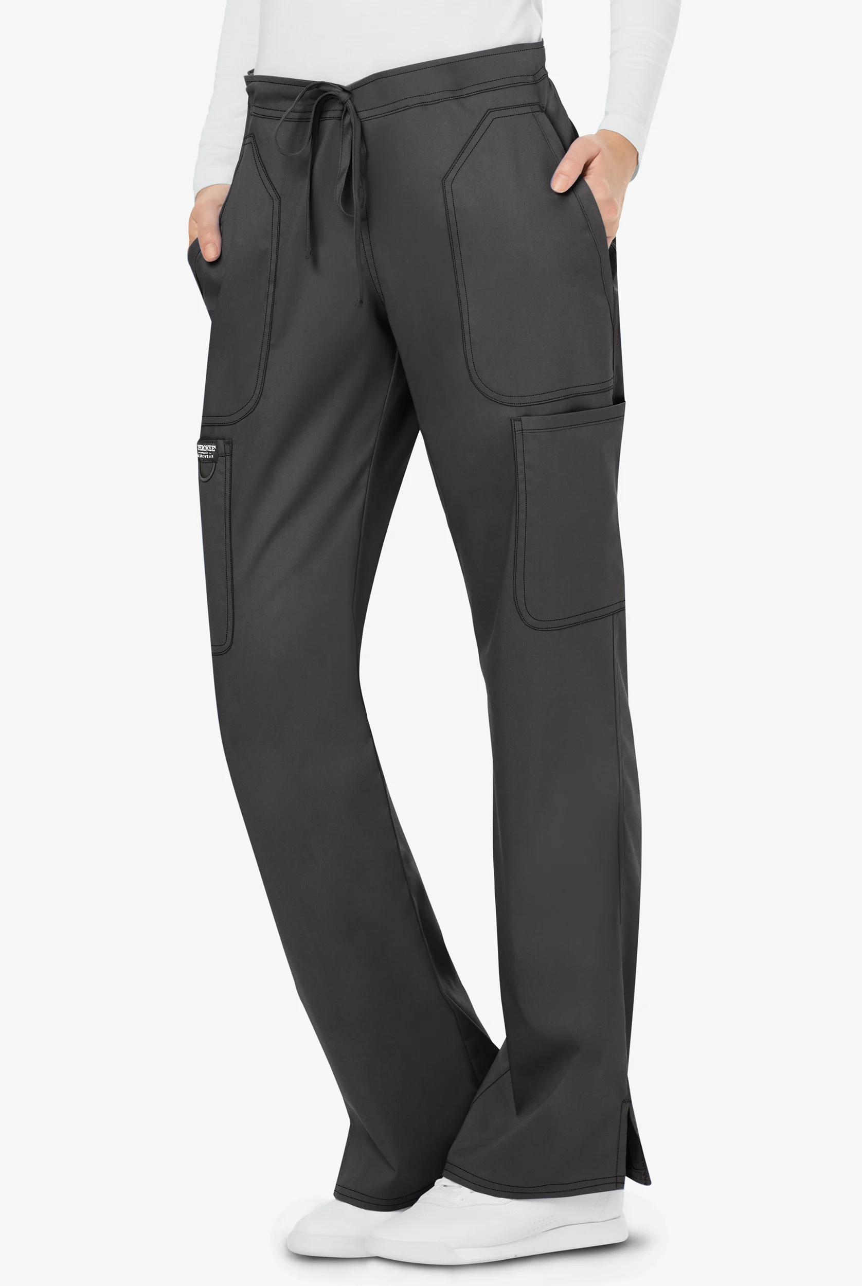 Pantal&oacute;n m&eacute;dico Cherokee Workwear Revolution petite estilo cargo con cord&oacute;n ajustable y 5 bolsillos para mujer